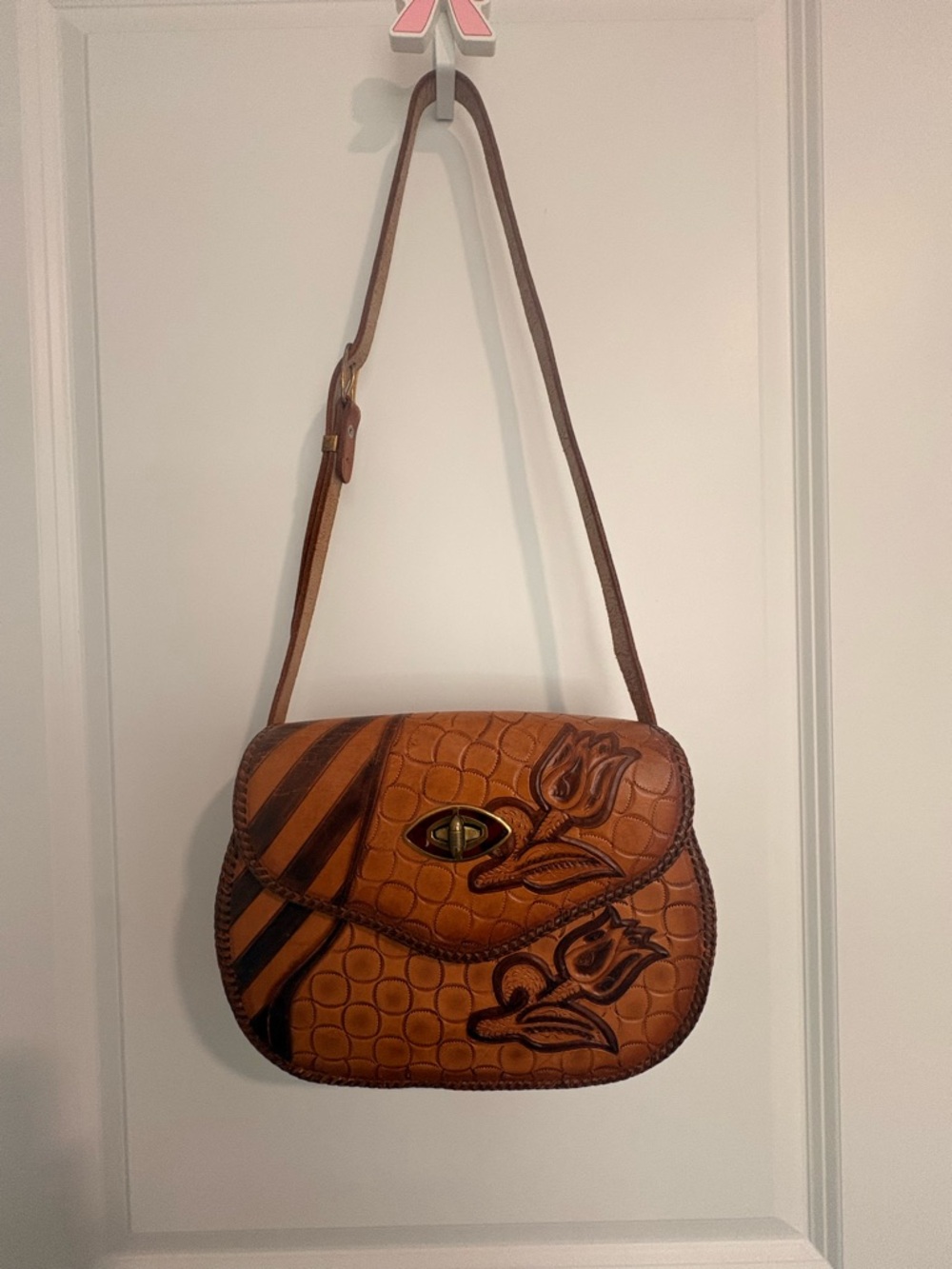 Women's Vintage Mexican Tooled Leather Brown Shoulder Bag - Handcrafted Style